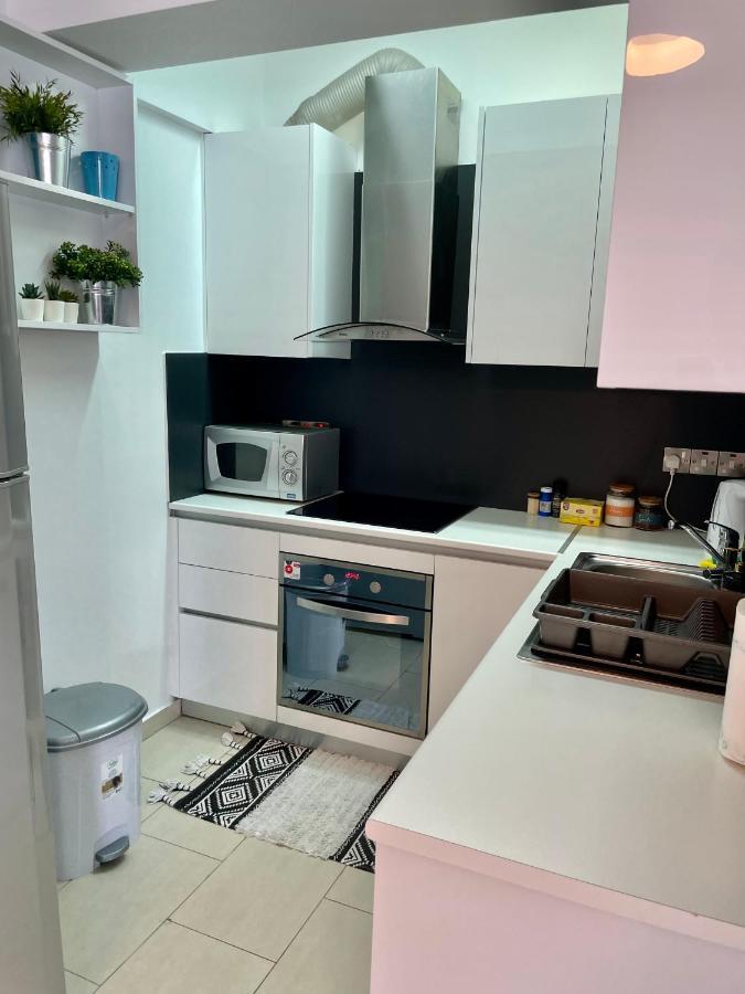 Amazing 2-Bedroom Apartment With Pool!! Limassol Eksteriør billede